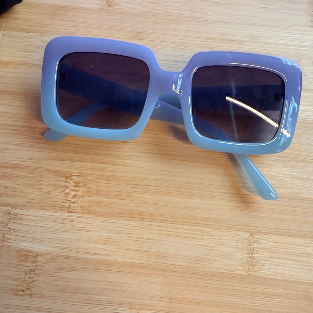 Stylish Blue Square Sunglasses